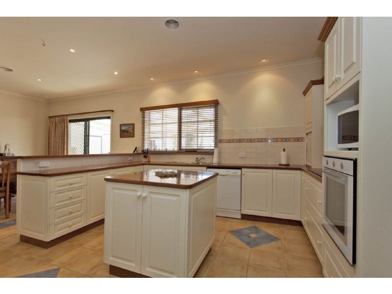 22 Lindsay Street, Corowa NSW 2646