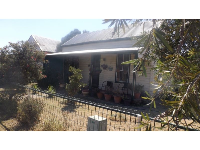 36 Walker Street, Corowa NSW 2646