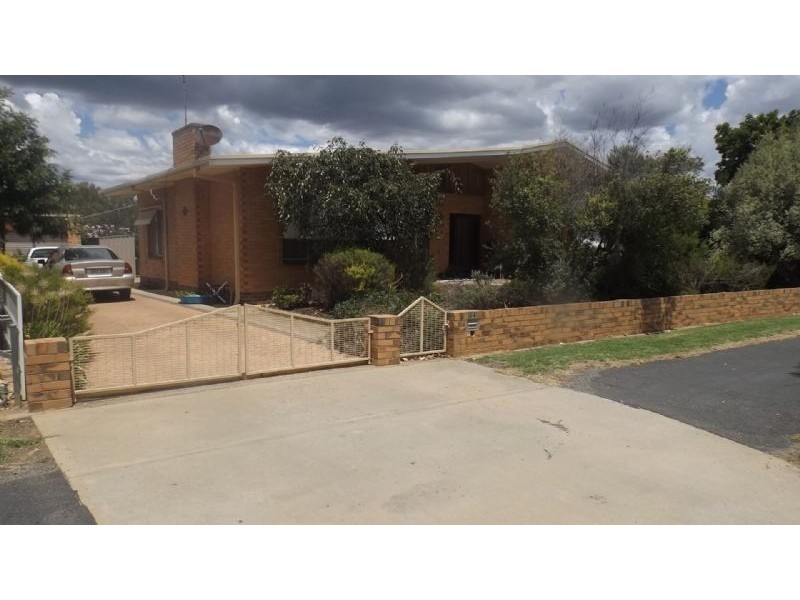 64 Edward Street, Corowa NSW 2646