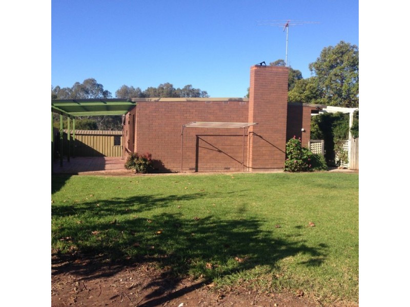 194 Hume Street, Corowa NSW 2646