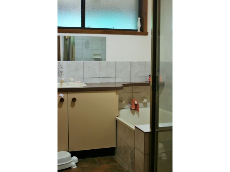 239 Church Street, Corowa NSW 2646