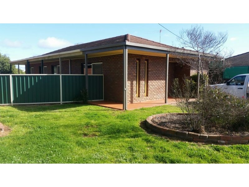 21 Ramsay Street, Corowa NSW 2646