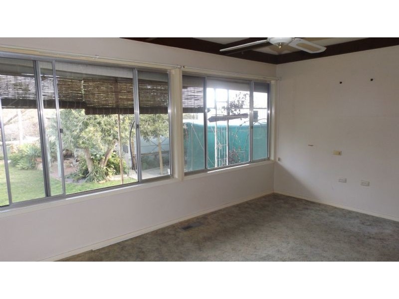 15 Birdwood Street, Corowa NSW 2646