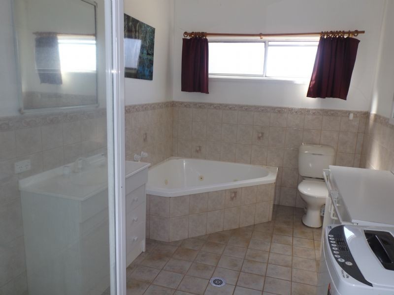 15 Jasmin Court (off Redlands Road), Corowa NSW 2646