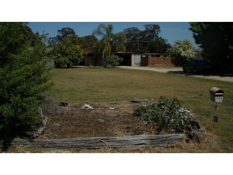 205 Church Street, Corowa NSW 2646