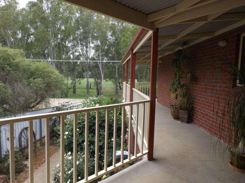 85 River Street, Corowa NSW 2646