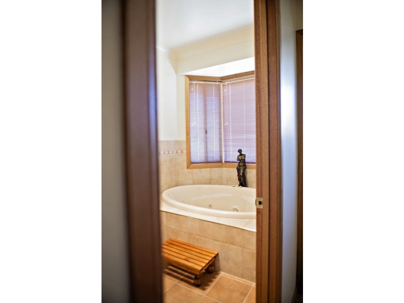 246 River Street, Corowa NSW 2646