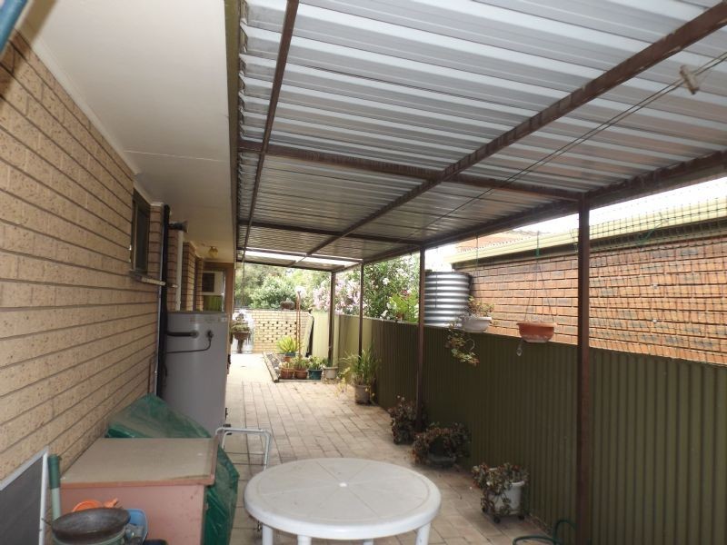 9 Lone Pine Avenue, Corowa NSW 2646