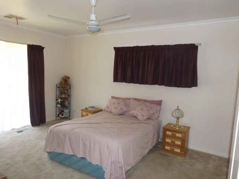 22 Howlong Road, Rutherglen VIC 3685