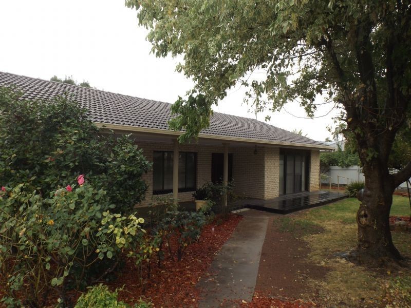 9 Birdwood Street, Corowa NSW 2646