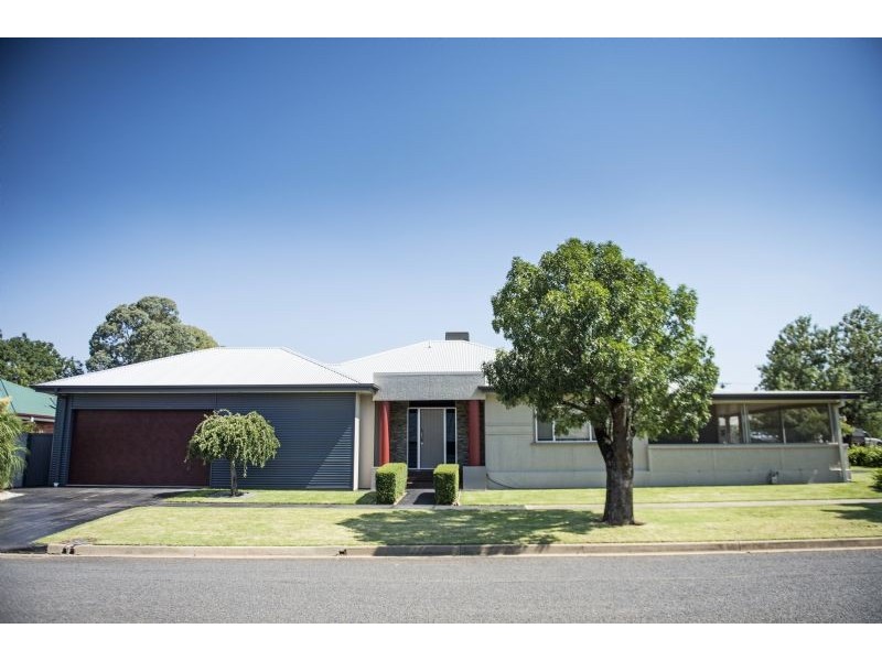 34 Vera Street, Corowa NSW 2646