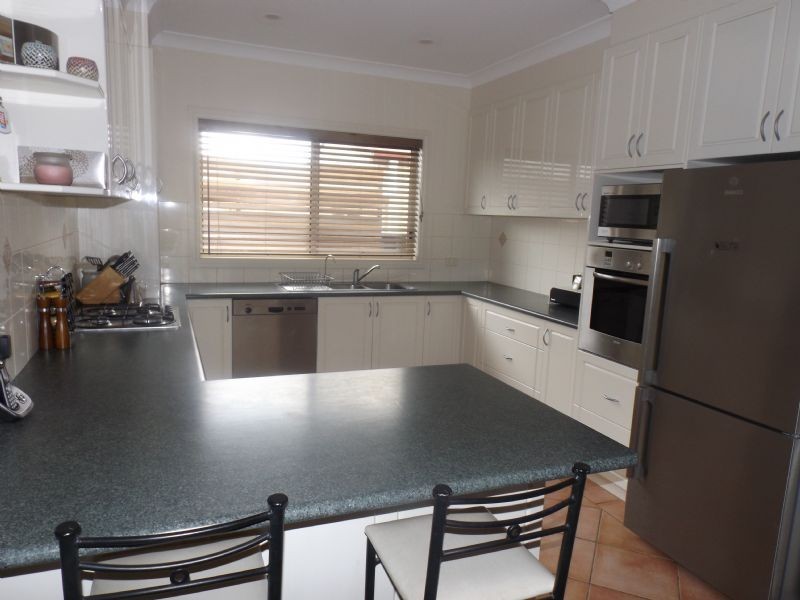 10 Keena Court, Corowa NSW 2646