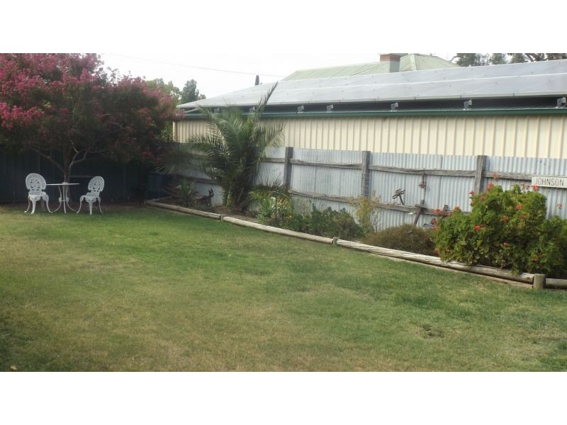 5 Airlie Street, Corowa NSW 2646