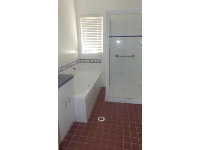 6/181 Federation Avenue, Corowa NSW 2646