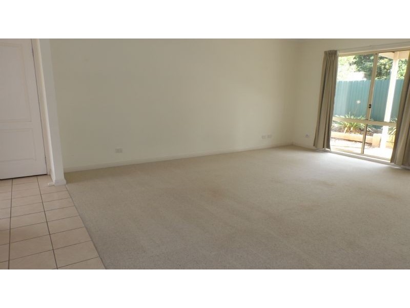 2/25 Albert Street, Corowa NSW 2646