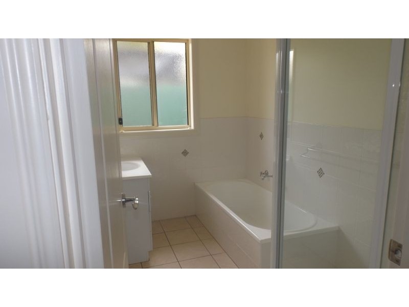 2/25 Albert Street, Corowa NSW 2646