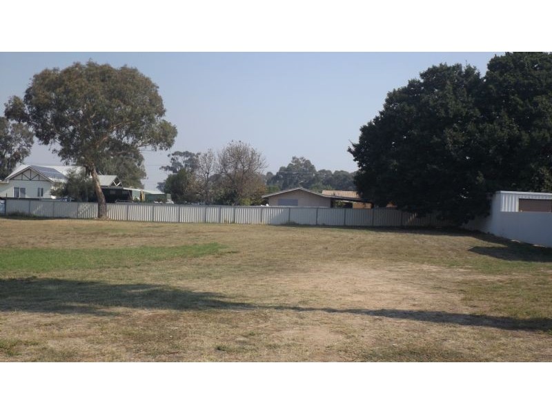 147 Hume Street, Corowa NSW 2646