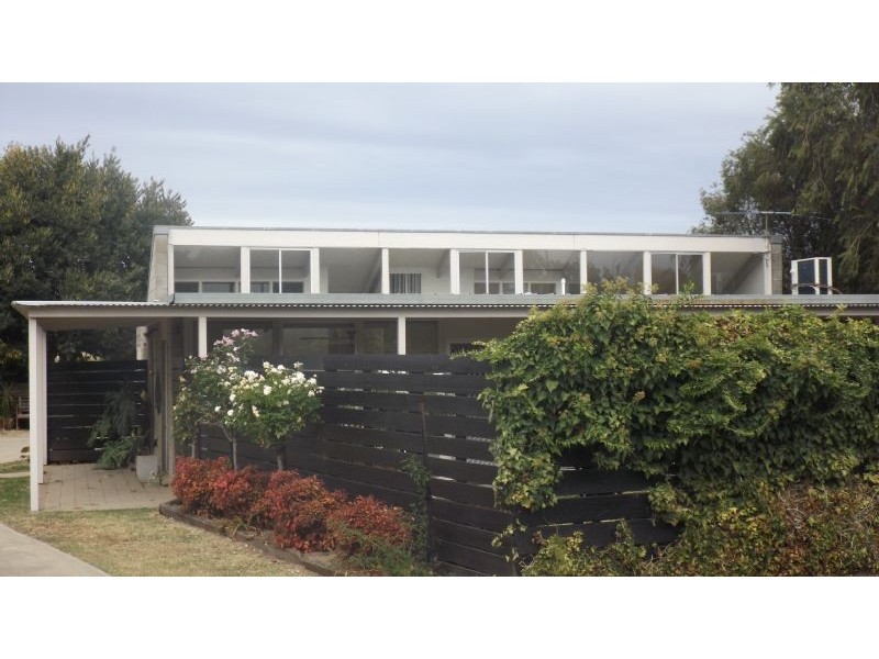 1/7 Gallipoli Street, Corowa NSW 2646