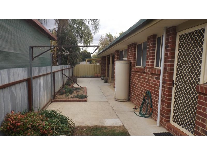 1/257 Hume Street, Corowa NSW 2646