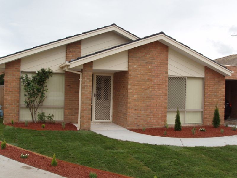 6 ROBERTS COURT, Endeavour Hills VIC 3802