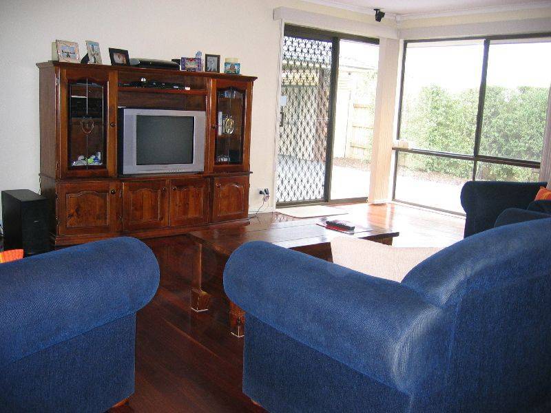 95 Chalcot Drive, Endeavour Hills VIC 3802