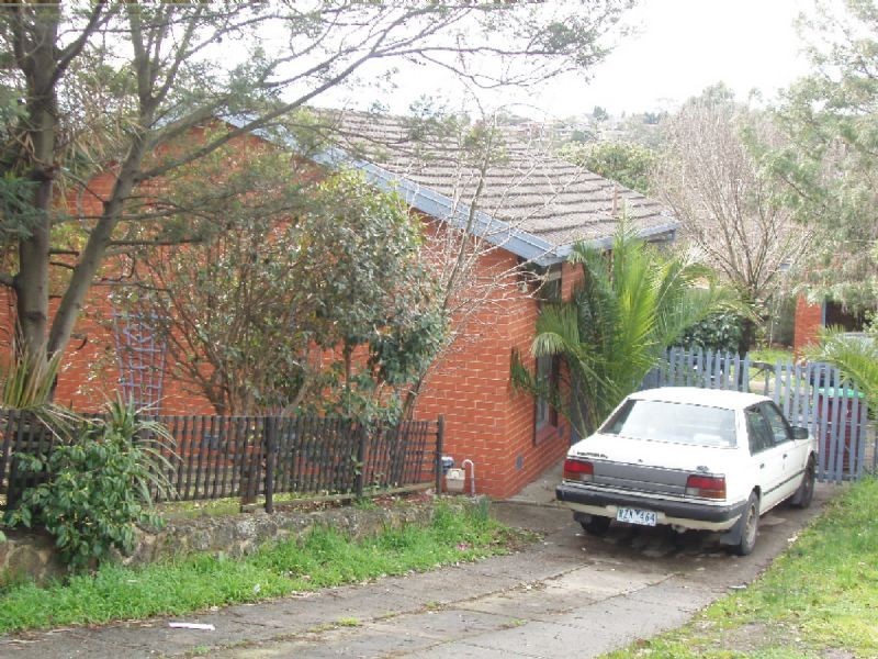 225  Power Road, Endeavour Hills VIC 3802