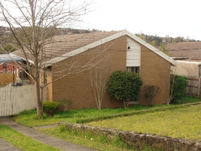 225  Power Road, Endeavour Hills VIC 3802