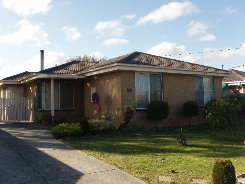 29 Downard Crescent, Dandenong North VIC 3175