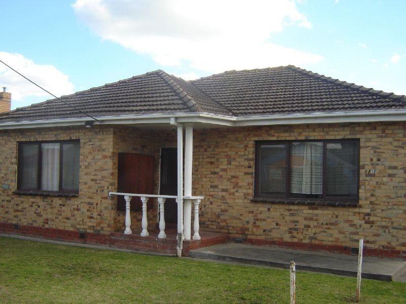 1/18 Canberra Avenue, Dandenong South VIC 3175