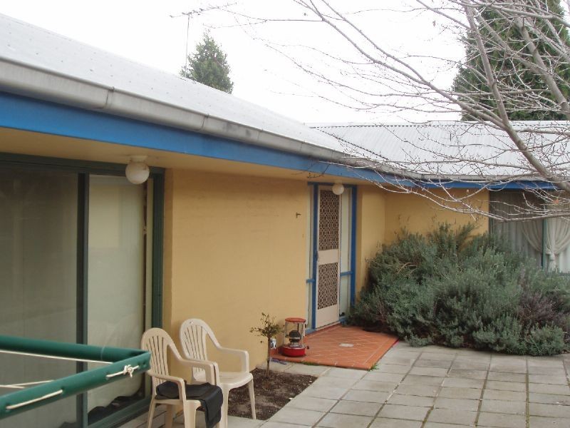 2/2 Southbourne Ave, Dandenong VIC 3175
