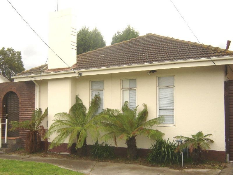 11 Oak Avenue, Doveton VIC 3177