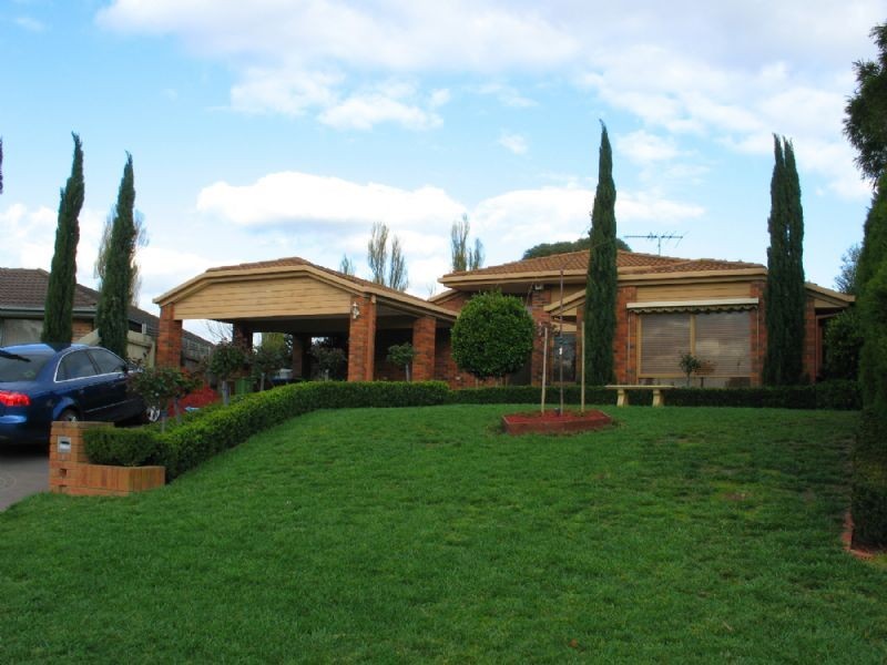 6 Raduett Court, Endeavour Hills VIC 3802