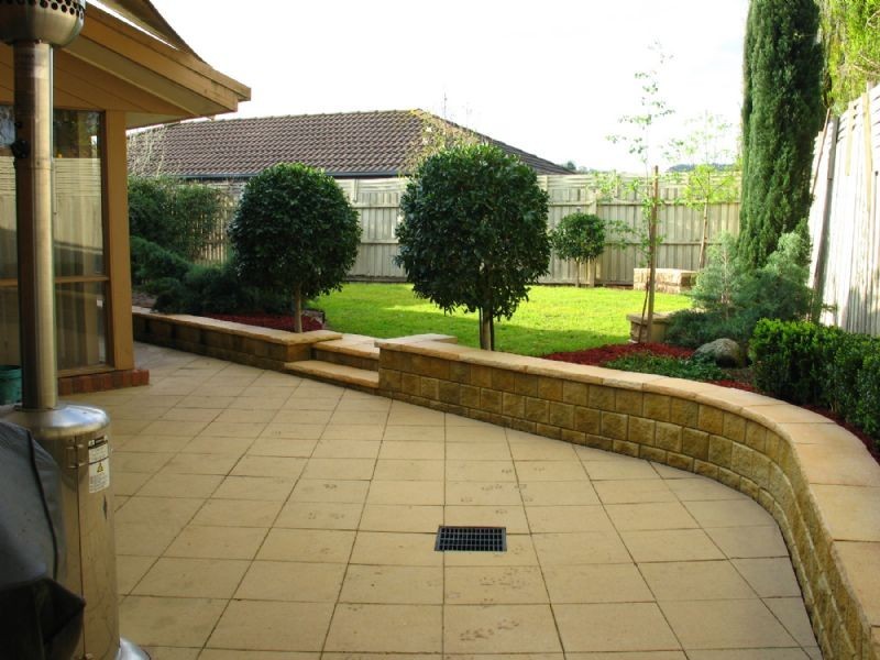 6 Raduett Court, Endeavour Hills VIC 3802