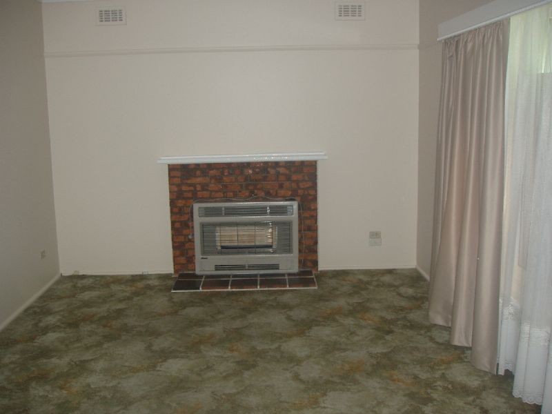 64 King George Parade, Dandenong VIC 3175