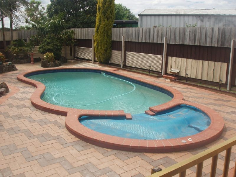 4 Lara Court, Hallam VIC 3803