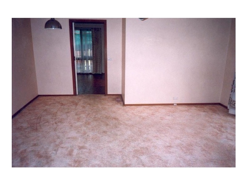 212 James Cook Drive, Endeavour Hills VIC 3802