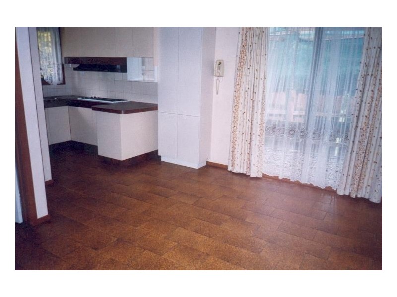 212 James Cook Drive, Endeavour Hills VIC 3802