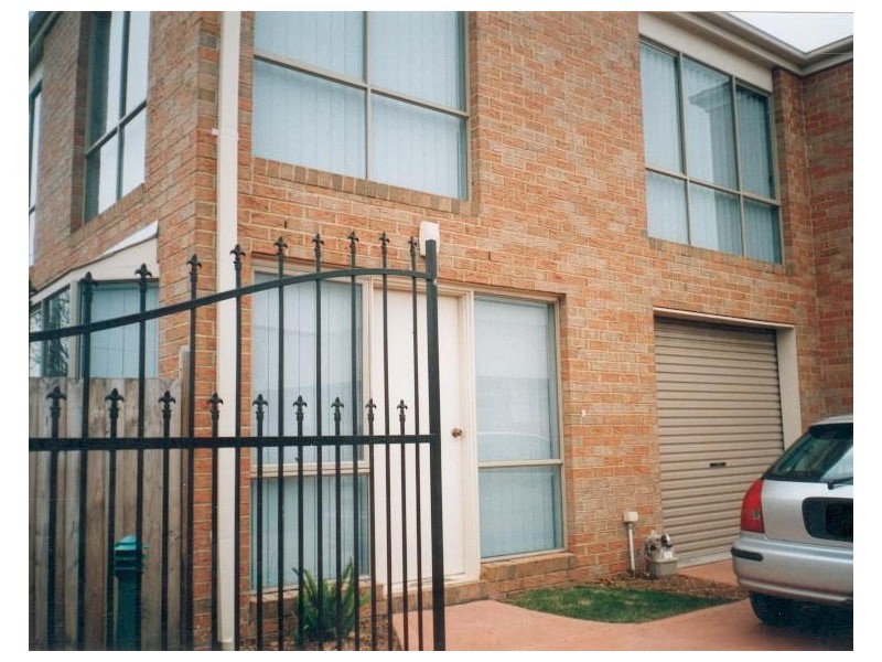 1/34 STUD ROAD, Dandenong VIC 3175