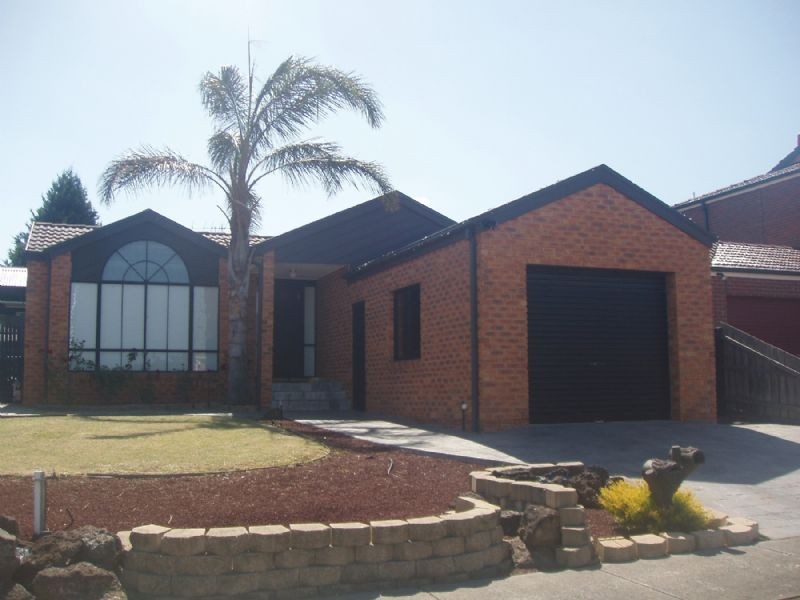 26 Eleanore Crescent, Hallam VIC 3803