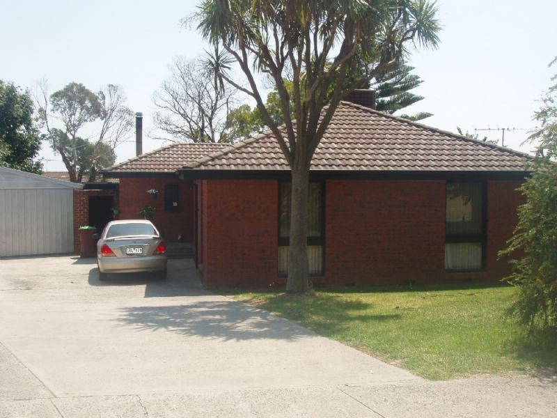 7 Gumbuya Close, Eumemmerring VIC 3177