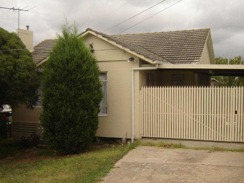 11 Almond Drive, Doveton VIC 3177