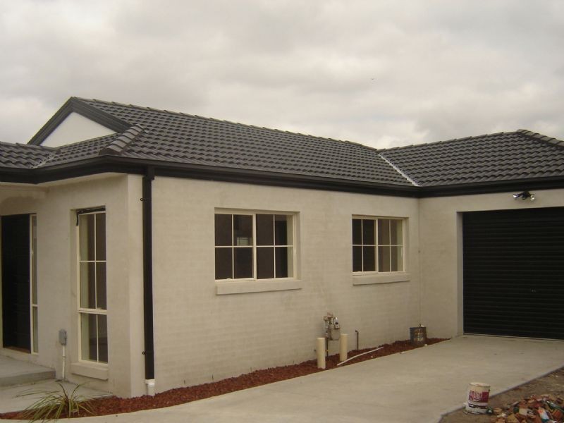 2/30 First Avenue, Dandenong North VIC 3175