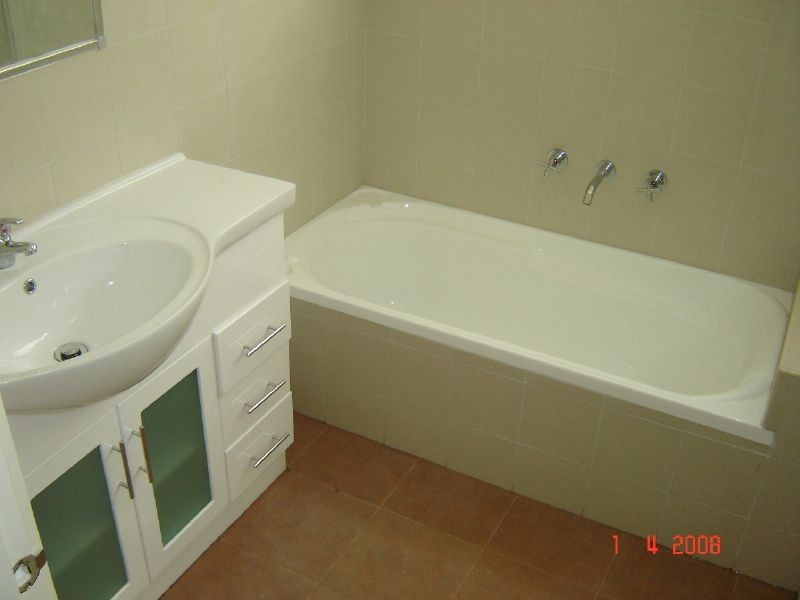 3/30 First Avenue, Dandenong North VIC 3175