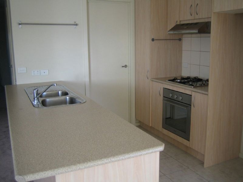 4/71 Keneally Street, Dandenong VIC 3175