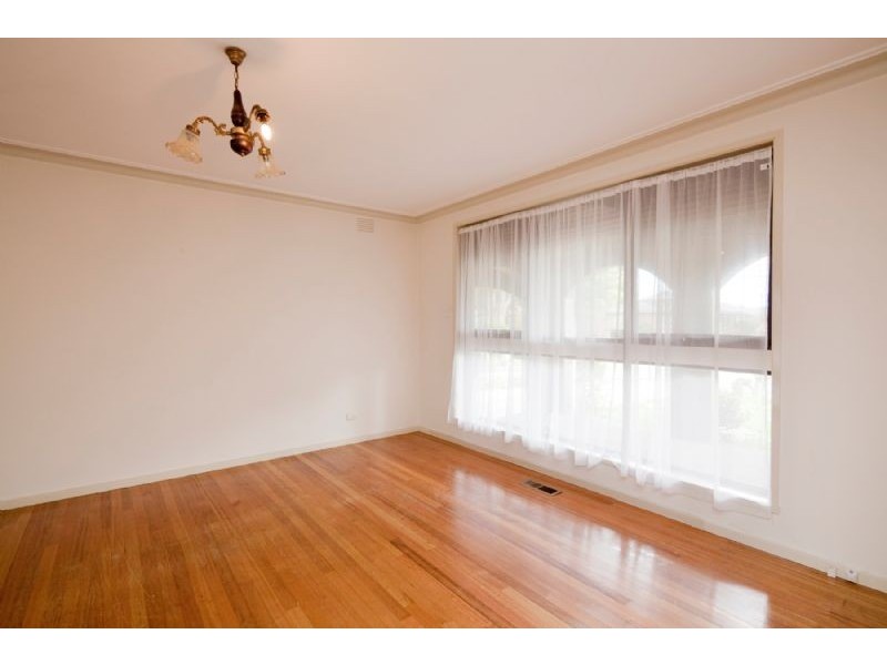 5 Oxford Crt, Dandenong North VIC 3175