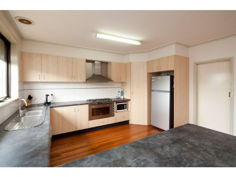 5 Oxford Crt, Dandenong North VIC 3175