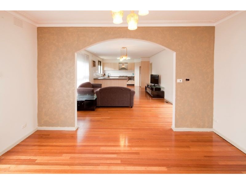 5 Oxford Crt, Dandenong North VIC 3175