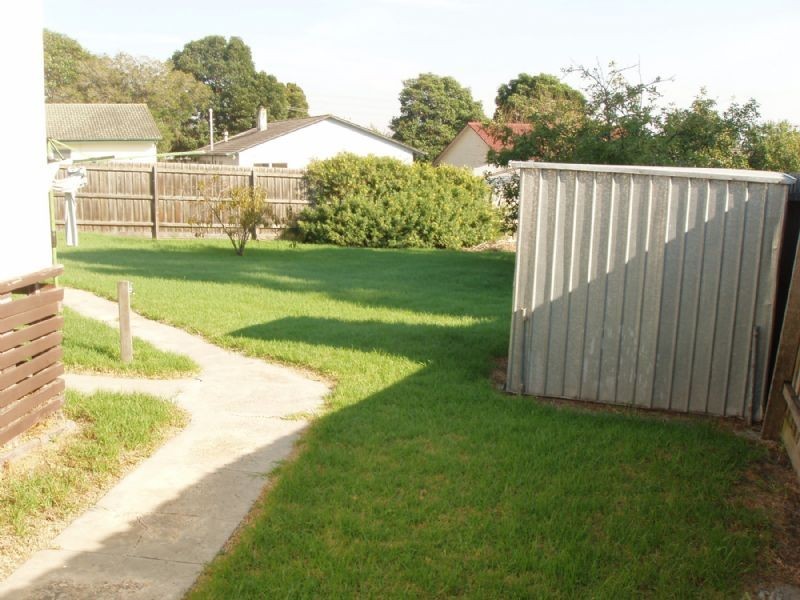 35 Ti Tree Dve, Doveton VIC 3177