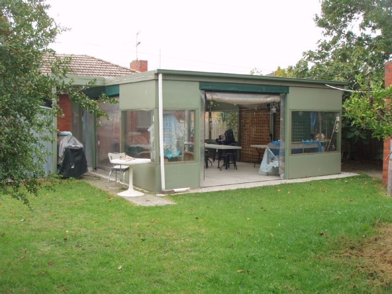 42 ALBERT ROAD, Hallam VIC 3803