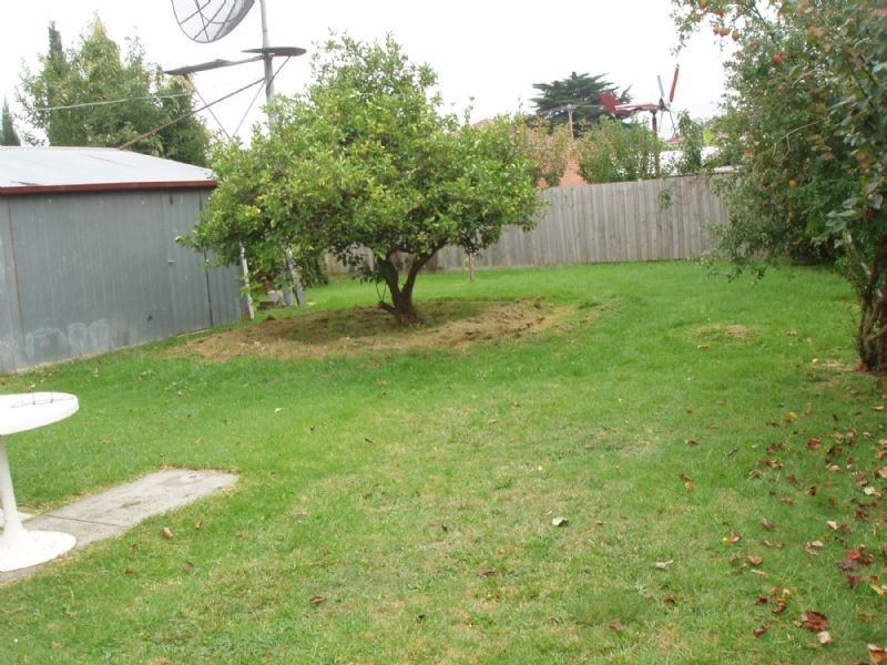 42 ALBERT ROAD, Hallam VIC 3803